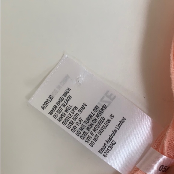 Scraf - Picture 4 of 5